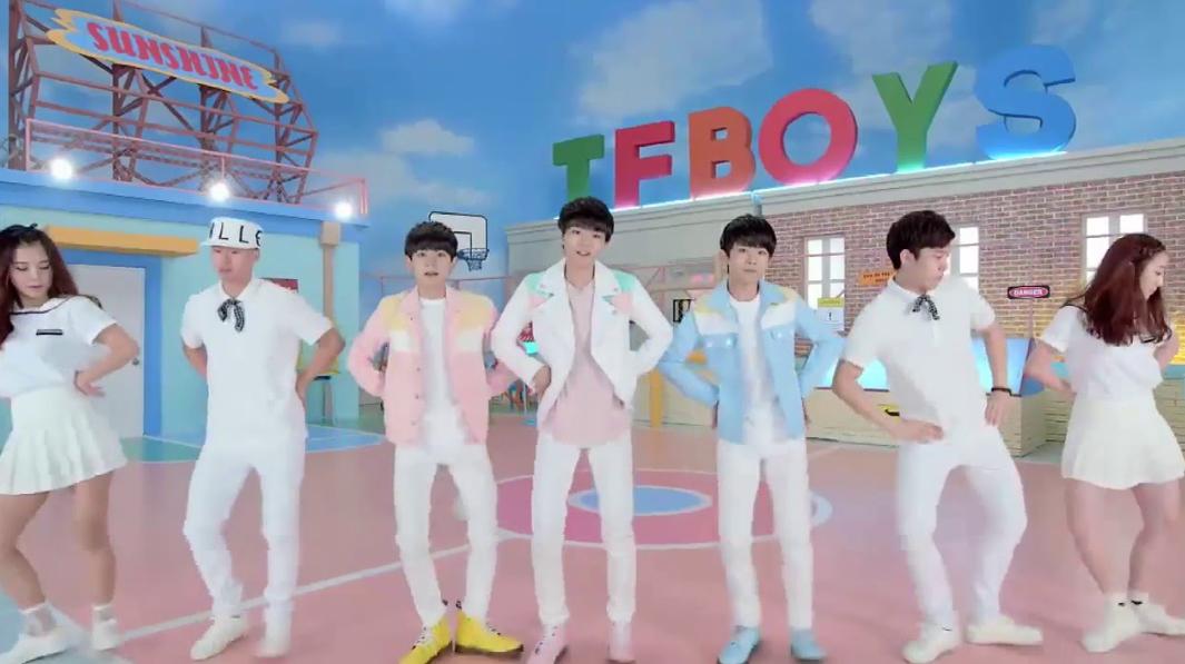 Học tiếng Trung qua bài hát: Sủng ái - 宠爱 - Chǒng'ài sung ai